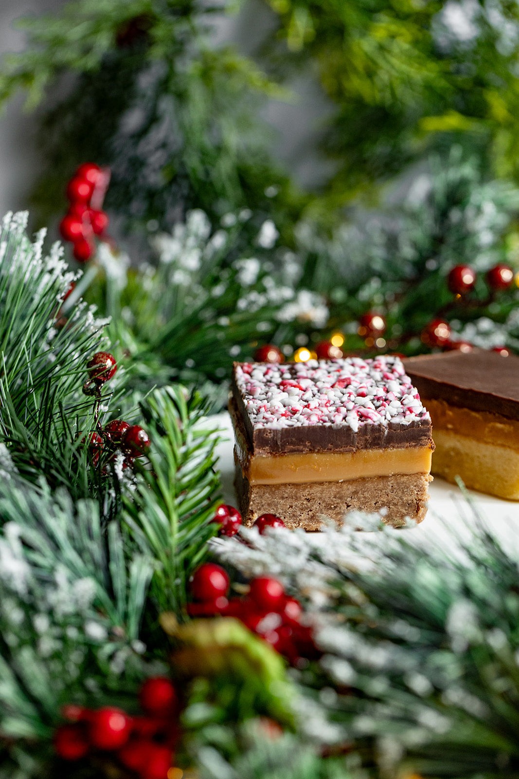 Peppermint Bark Artie Bar™ - Millionaire Shortbread